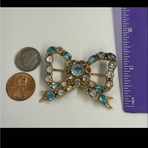 Vintage 1940’s HOBE clusters blue & white crystal bow tie brooch pin - Picture 7 of 10